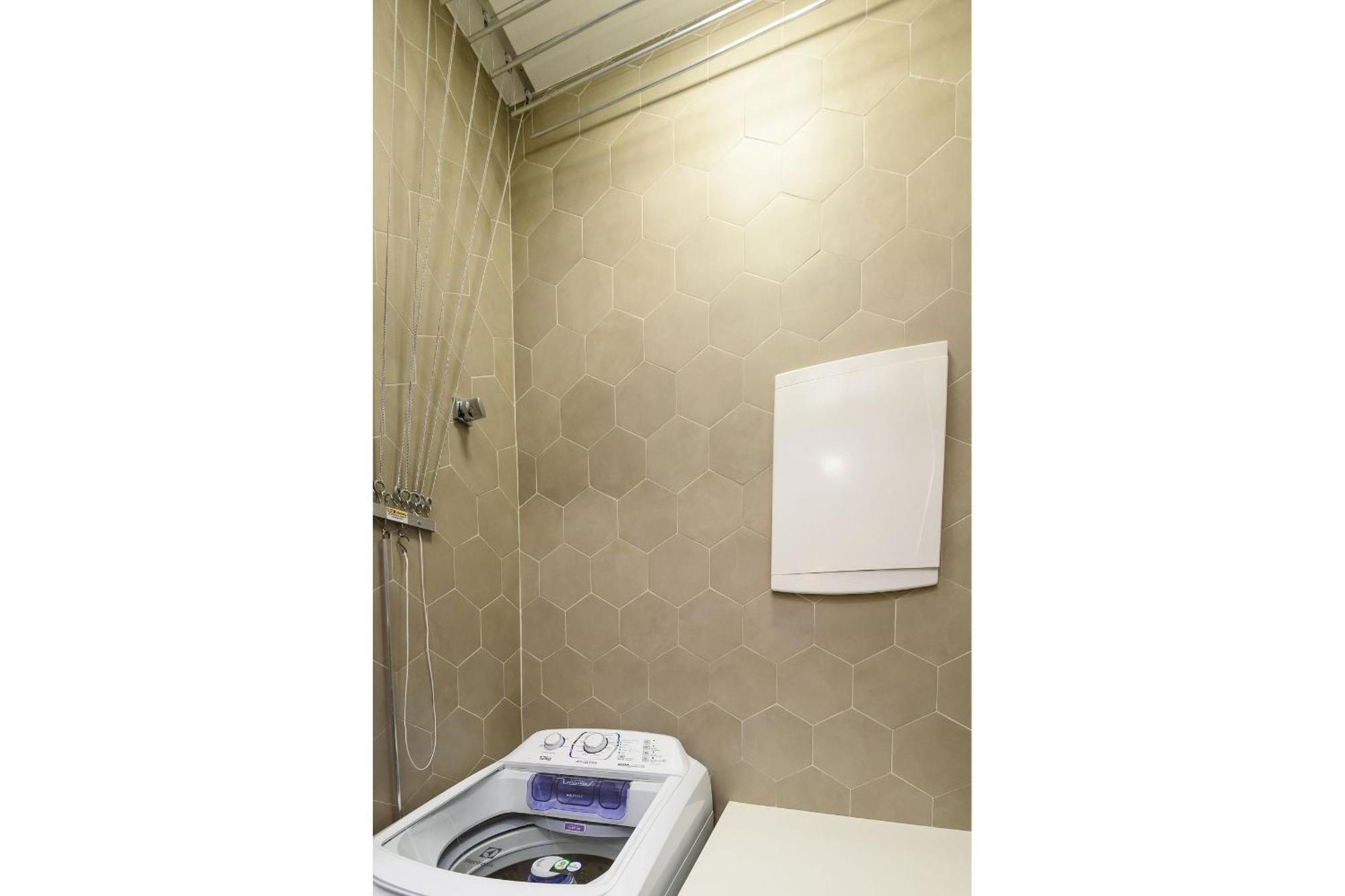 Apartamento 2qtos A 350m Da De Copacabana | Fs95/202a